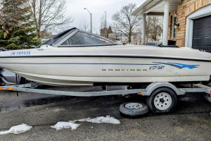 Affordable Jet Ski Rentals Toronto – boat rental at the Beach Jet Ski GTA’s bayliner boat near the lakefront, Toronto Scarborough beach location