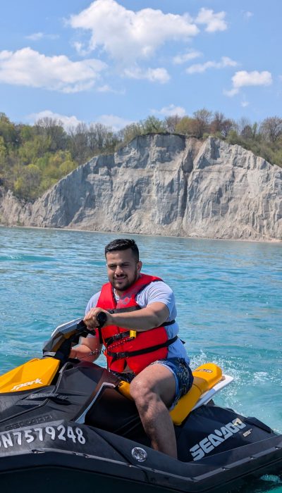 PXL_20250516_184134567.RAW-01.COVER