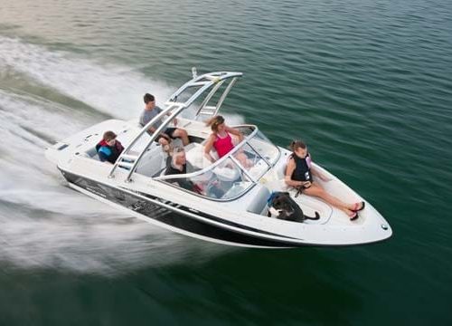 bowrider at capacity